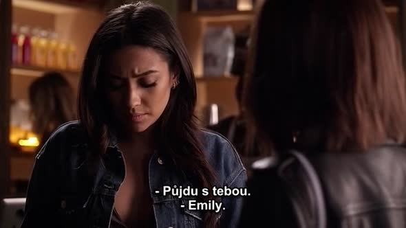 Náhled Prolhané-krásky-(Pretty-Little-Liars)-7x01-CZ-titulky.avi (7)