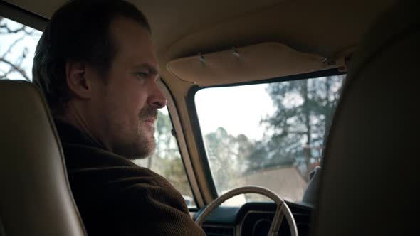 Náhled Stranger.Things.S01E06.WEBRip.x264-Nicole.mkv (9)