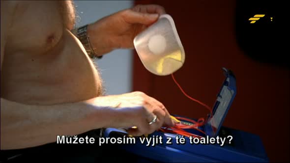 Náhled Pernikovy tata - Breaking Bad S05E02 Madrigal (CZ).mp4 (1)