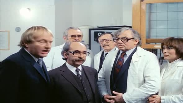 Náhled Letajici Cestmir 1.dil - Modry kamen DVDRIP CZ.avi (3)
