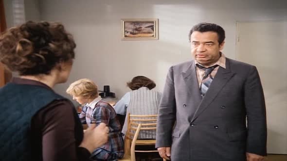 Náhled Letajici Cestmir 1.dil - Modry kamen DVDRIP CZ.avi (7)