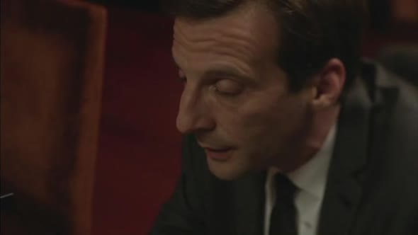 Náhled Le.Bureau.Des.Legendes.S01E04.FRENCH.WEBRip.XviD-ZT.avi (8)