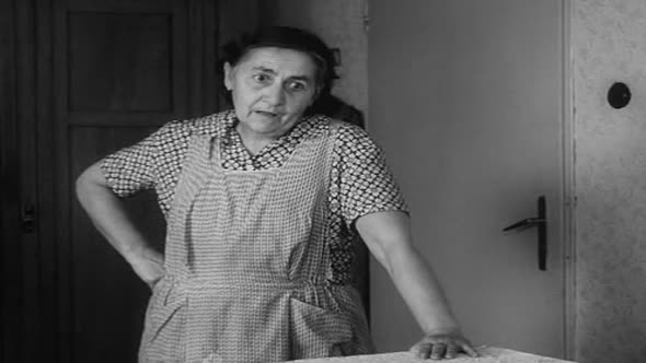 Náhled Intimní osvětlení - 1965 DVDrip CZfilm.mp4 (7)