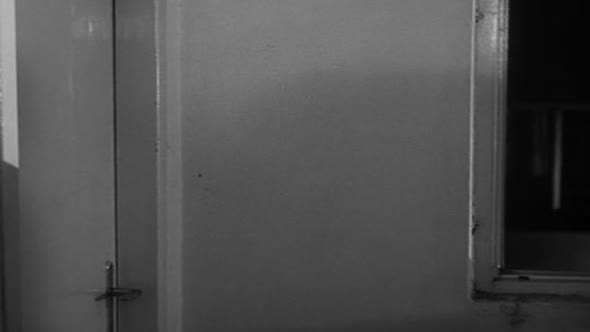 Náhled Intimní osvětlení - 1965 DVDrip CZfilm.mp4 (10)