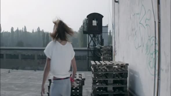 Náhled Ani.ve.snu.2016.480p.WEBRip.XviD.AC3.CZ.avi (4)