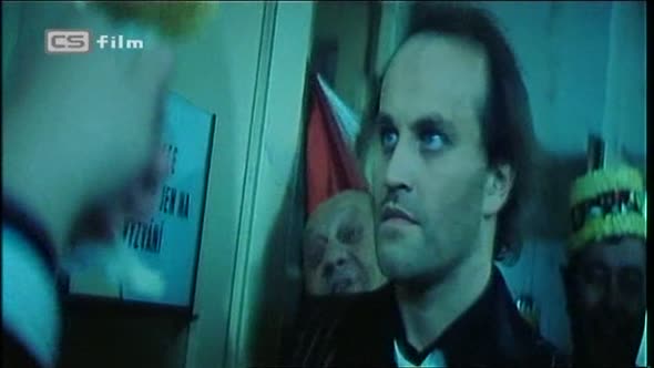 Náhled Pražákům těm je hej-93m-1990-ČR-TV-RIP-CSfilm.avi (10)