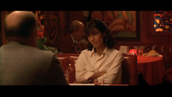 Náhled Volny.pad.1993.AC3.DVDRip.XviD.CZdab.avi (5)