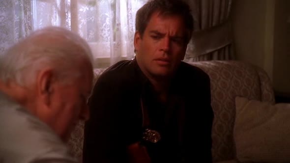Náhled NCIS 02x07 DVDrip.CZ.avi (7)