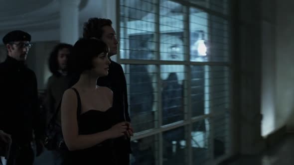 Náhled Closer.2004.720p.BluRay.x264.YIFY.mp4 (4)