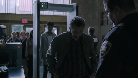 Náhled The.Night.Of.S01E02.720p.x264-BATV.mkv (3)