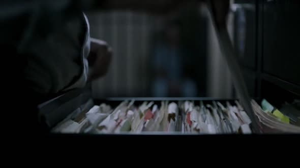 Náhled The.Night.Of.S01E02.720p.x264-BATV.mkv (6)