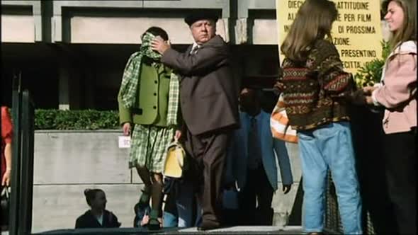 Náhled Pan účetní se nevzdává-(1990).avi (1)