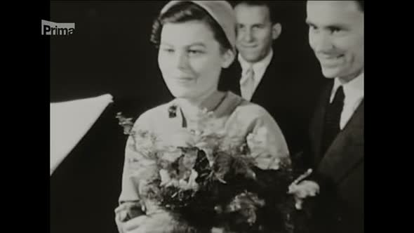 Náhled Stoleti-Miroslava-Zikmunda.2014.TVrip.MP2_2.0.CZ.DAB.mkv (4)