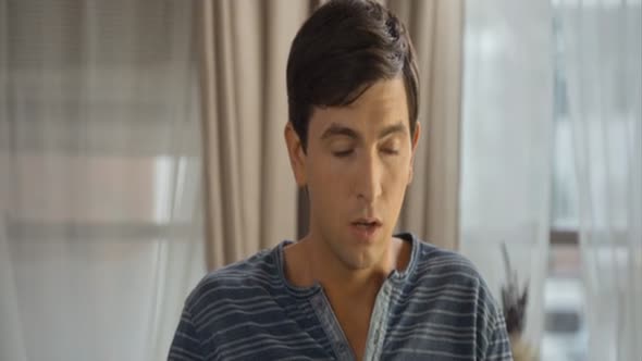 Náhled Good.Kids.2016.DVDRip.x264.CZ-TreZzoR.mkv (8)