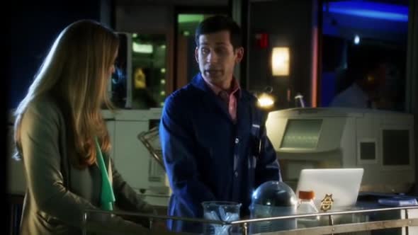 Náhled Kriminalka Las Vegas 15x06 Paradox dvojčat DVDRip.Xvid.CZ.avi (6)