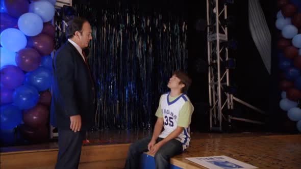 Náhled Blesk z čistého nebe.2012.DVDRip.XviD.CZ.avi (7)