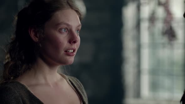 Náhled Cizinka S01E10 - Outlander - WEB-DL CZdabing.mkv (2)