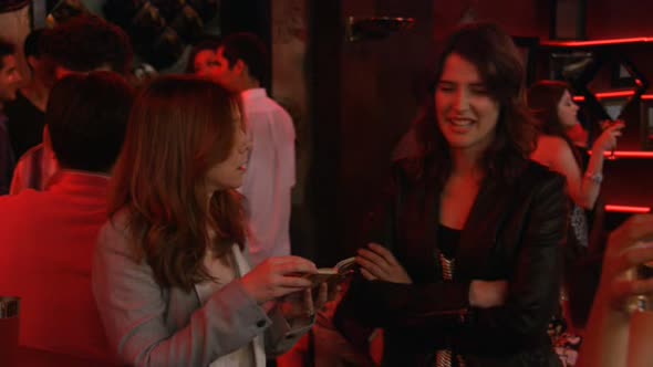 Náhled Jak.jsem.poznal.vasi.matku.S06E22.Dokonaly.koktejl.DVDRip.XviD.cz-iNG.avi (7)