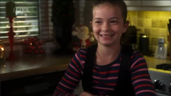 Náhled Skladsiste 13 - Warehouse 13 ( serial 2009 ) CZ S02E13 - Tajny Santa.avi (5)