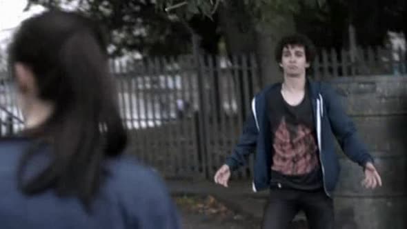Náhled Zmetci-(Misfits)-s01e03.avi (10)