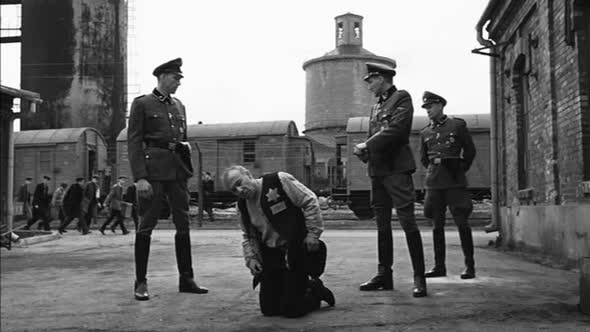 Náhled SCHINDLERŮV SEZNAM---CZ-dvdrip-.avi (8)