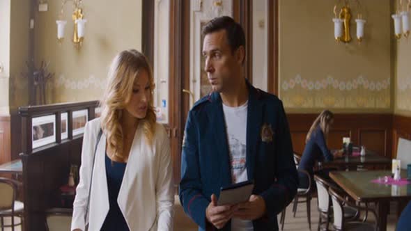 Náhled Decibely.Lasky.2016.DVDRip.Cz.avi (7)