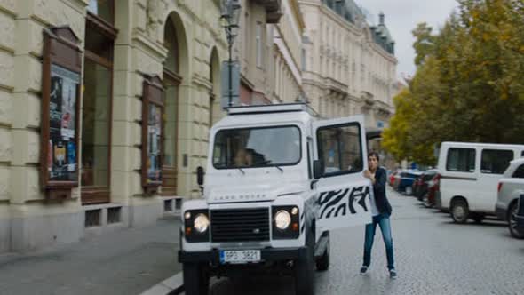 Náhled Decibely.Lasky.2016.DVDRip.Cz.avi (9)