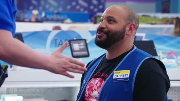 Náhled Superstore.S02E00.Olympics.Special.HDTV.x264-Nicole.mkv (5)