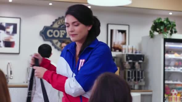Náhled Superstore.S02E00.Olympics.Special.HDTV.x264-Nicole.mkv (7)