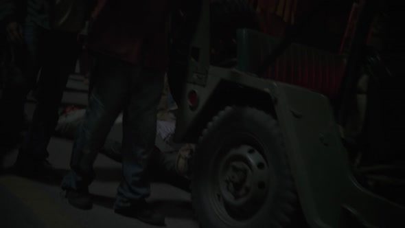 Náhled Prevrat-No-Escape-2015-BRRip.1080p-cz.mkv (7)
