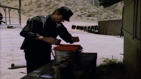 Náhled MacGyver S01E03 zlodej z budapesti (CZ).avi (6)