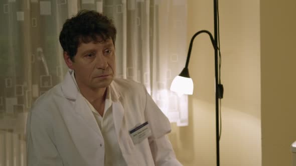 Náhled Jak.Basnici.Cekaji.na.Zazrak.2016.WEB.AC3.CZ.mkv (3)