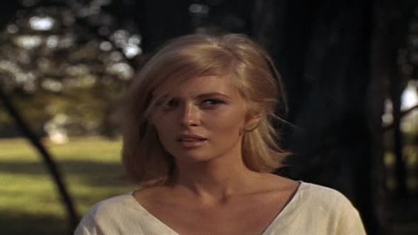 Náhled Bonnie-a-Clyde-(1967)-CZ.avi (1)