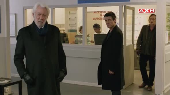 Náhled Bez hranic - Crossing lines S02E12 TVrip CZDAB.avi (3)
