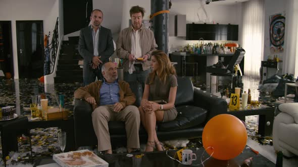 Náhled Babysitting 2014 BDRip 1080p x264 AC3 French Castellano URBiN4HD Eng Spa Subs.mkv (3)