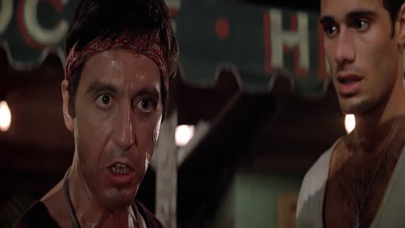 Náhled Scarface.1983.1080p.BRrip.x264.YIFY.mp4 (1)