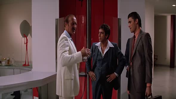 Náhled Scarface.1983.1080p.BRrip.x264.YIFY.mp4 (2)