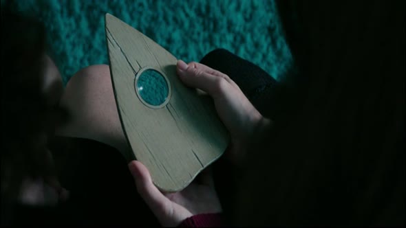 Náhled Ouija - Ouija - 2014 BRrip CZdabing.avi (2)