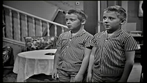 Náhled Taková normální rodinka 03 - Po svatbe (1971).avi (5)