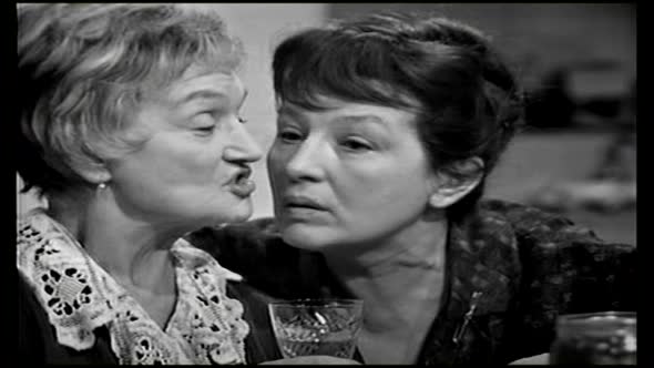 Náhled Taková normální rodinka 03 - Po svatbe (1971).avi (7)