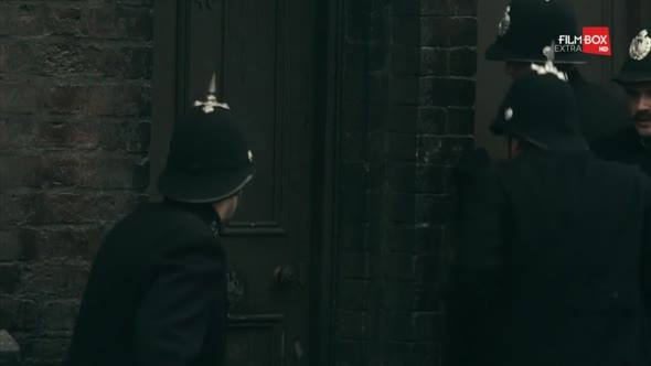 Náhled Peaky Blinders Gangy z Birminghamu S01E04 CZ dabing (720p).mkv (4)