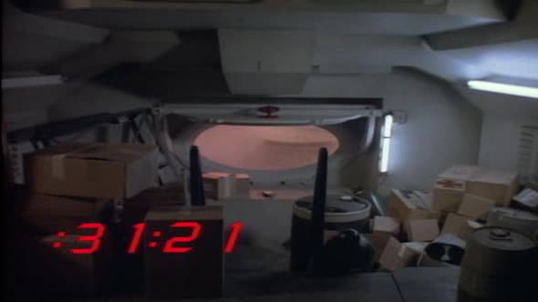 Náhled MacGyver.S01E01.DVDRip.XviD.CZ.avi (9)