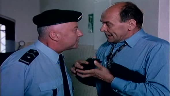 Náhled Byl-jednou-jeden-polda-3-cz-filmy-česká-akční-komedie.avi (8)