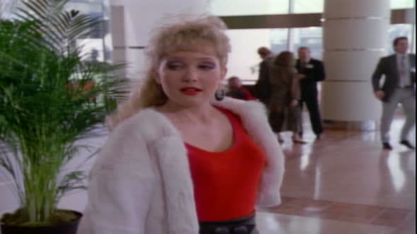 Náhled macgyver-04x13.behani.v.kruhu.fs.dvd.xvid.cz-cb.avi (1)