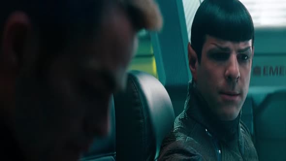 Náhled Startrek-2012.avi (3)