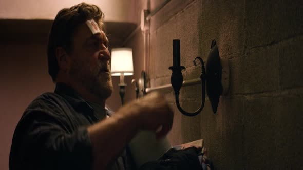 Náhled Ulice-Cloverfield-10-10-Cloverfield-Lane-2016-CZ-dabing.avi (5)