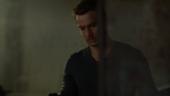 Náhled Homeland.S05E05.HDTV.x264-FLEET.mp4 (8)