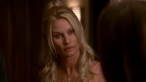 Náhled Zoufalé manželky - Desperate Housewives S01E01 DVDrip CZDAB.avi (7)