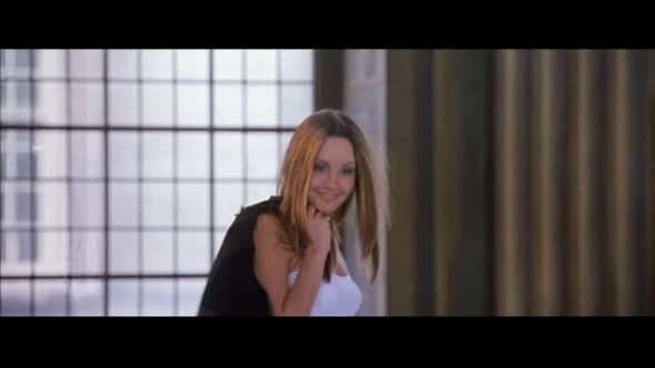 Náhled Co-ta-holka-chce-What-a-Girl-Wants---2003.Picaso11.avi (4)