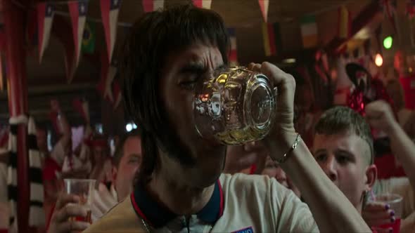 Náhled Grimsby The Brothers Grimsby 2016 cz dabing avi.mkv (1)